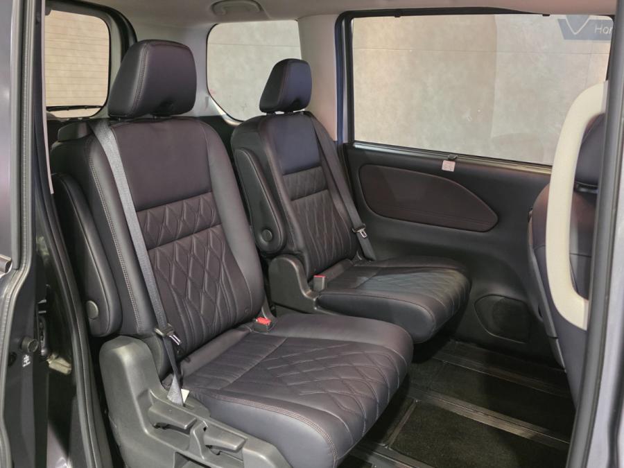 SERENA E-POWER HIGHWAY STAR VIP - Image 7