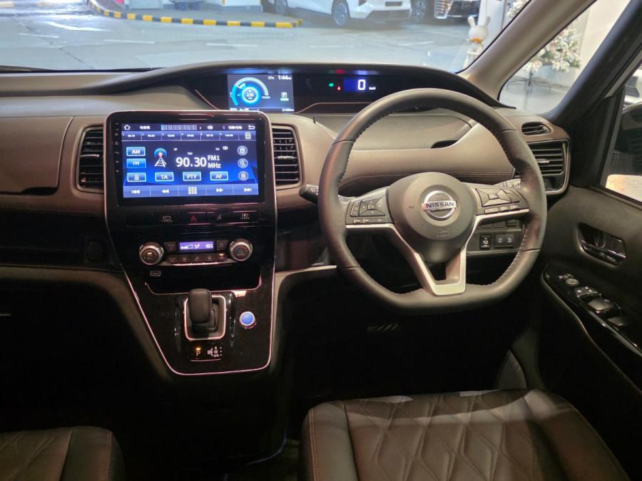 SERENA E-POWER HIGHWAY STAR VIP - Image 5