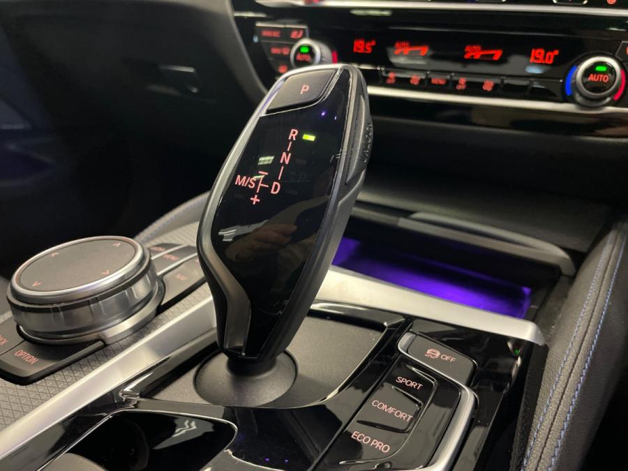 520 IA (M-Sport) - Image 11