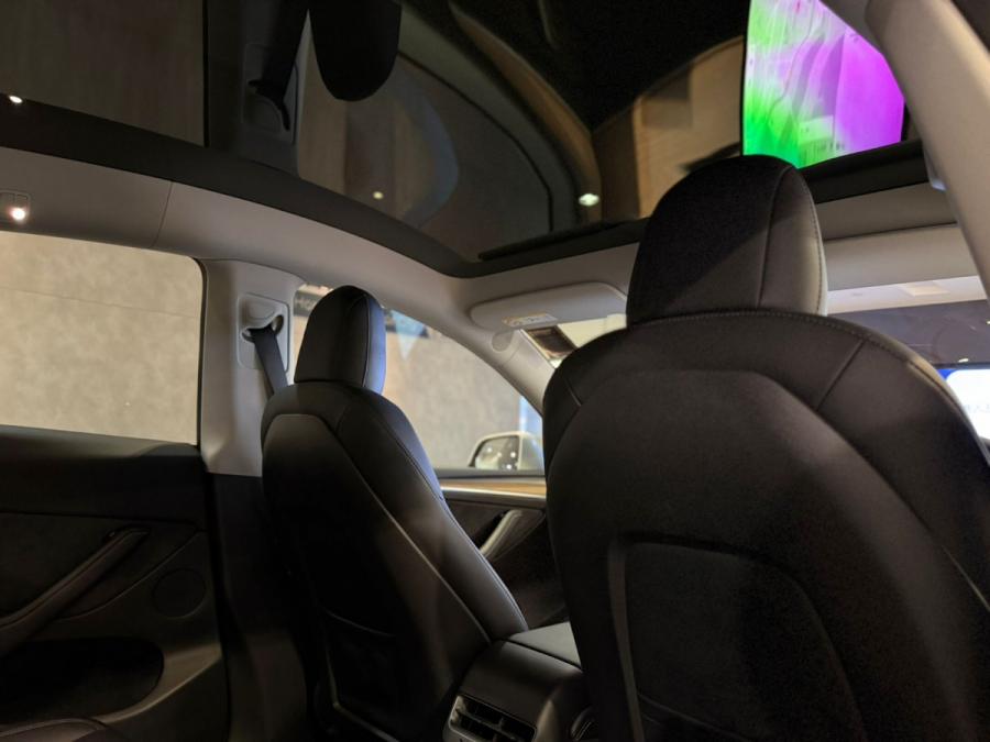 MODEL Y LONG RANGE DUAL MOTOR - Image 11