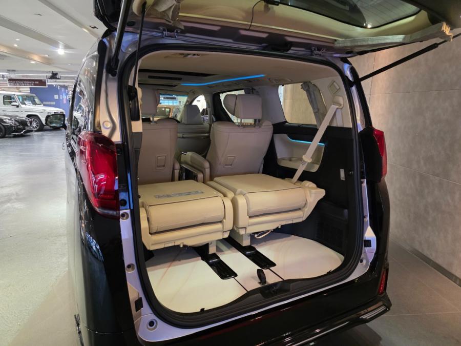 ALPHARD HV - Image 11