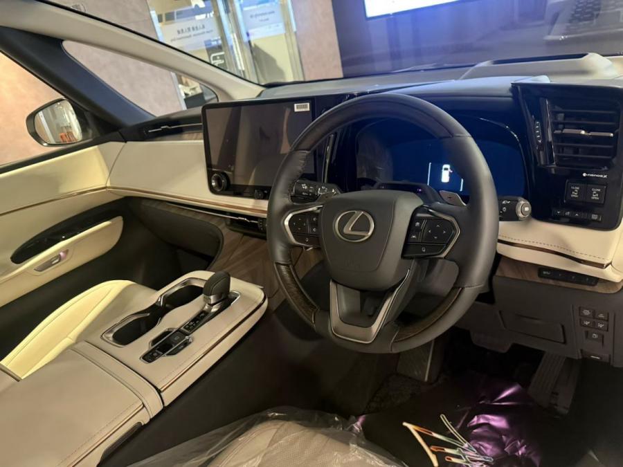 LM500H 2.4 TURBO HYBRID - Image 6