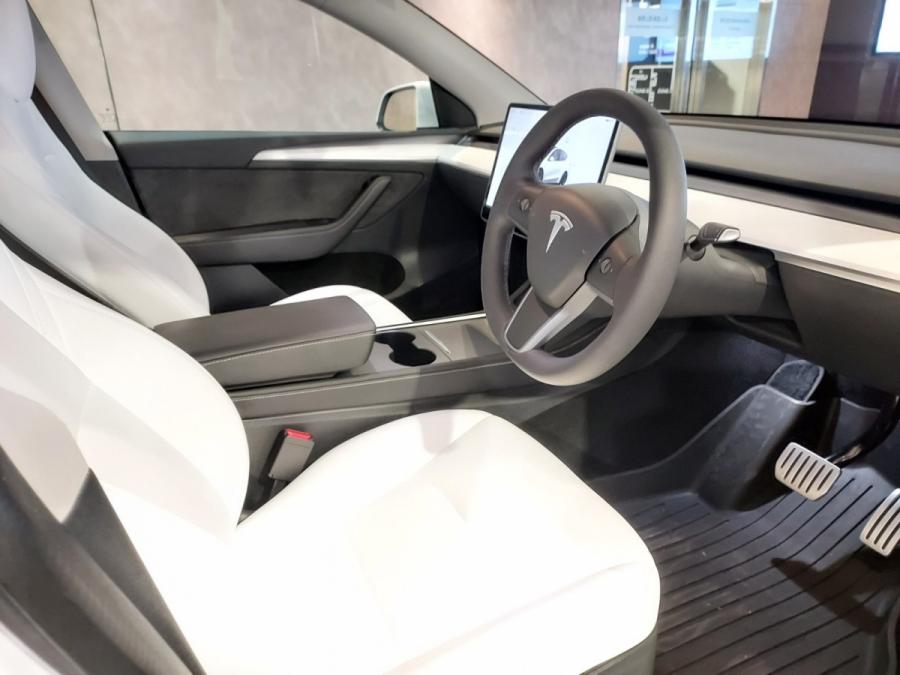 MODEL Y PERFORMANCE DUAL MOTOR - Image 3