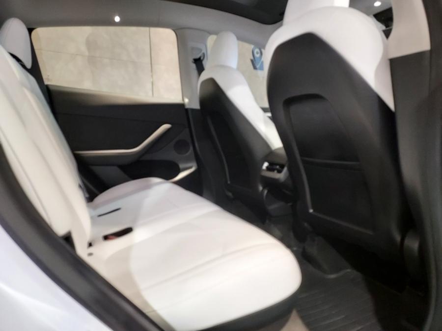 MODEL Y PERFORMANCE DUAL MOTOR - Image 4