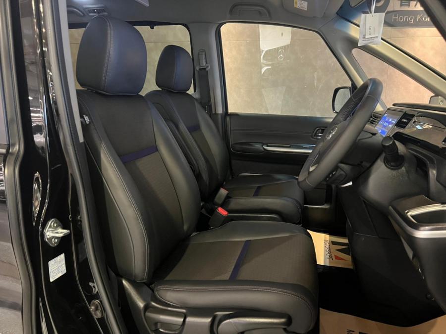 STEPWGN EX SPADA e:HEV BLACK STYLE - Image 6