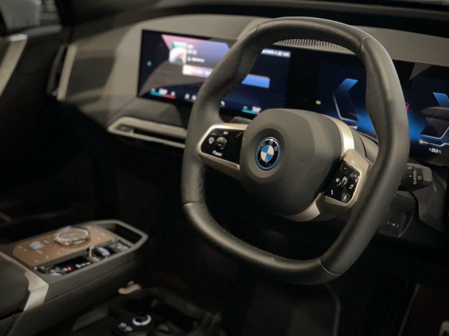 IX XDRIVE40 - Image 12