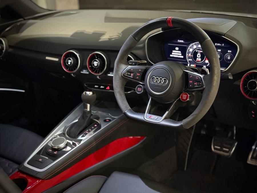 TTRS COUPE QUATTRO - Image 7