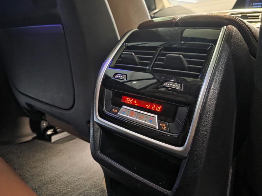 X5 XDRIVE40IA 7-SEATER XLINE - Image 10