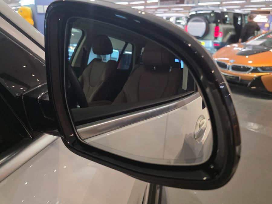 X5 XDRIVE40IA 7-SEATER XLINE - Image 13