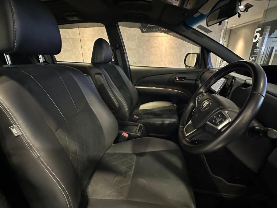 Estima 2.4 - Image 6