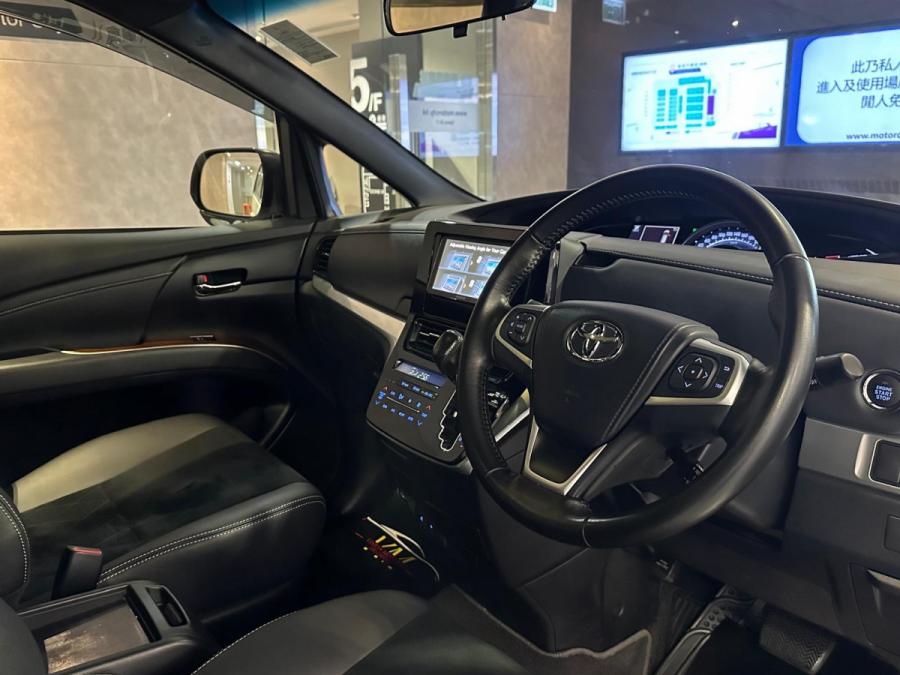 Estima 2.4 - Image 5