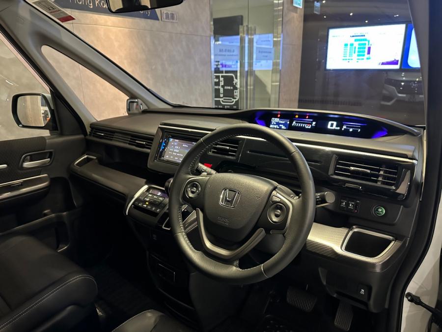 Stepwgn SPADA  Facelift 版 - Image 2