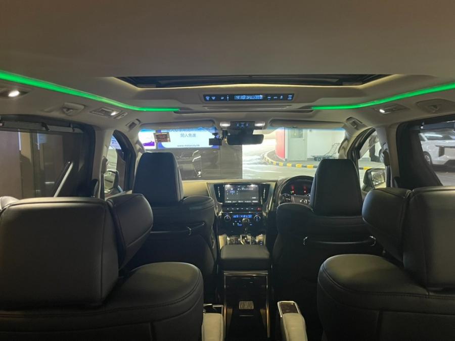 Vellfire 2.5 ZG Modellista - Image 8