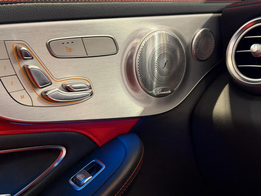 AMG C63 S COUPE - Image 8