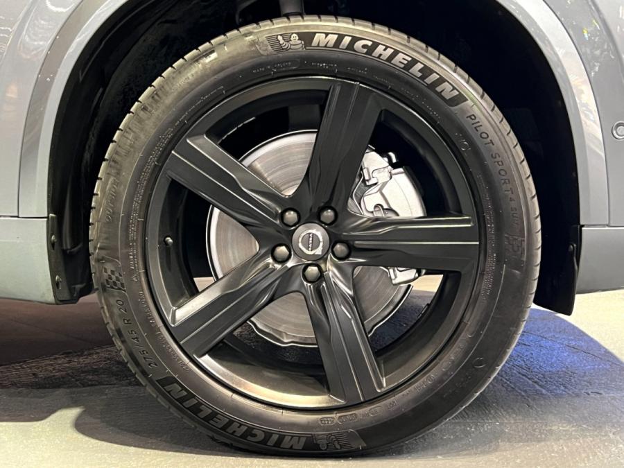 XC90 T6 R-Design - Image 3