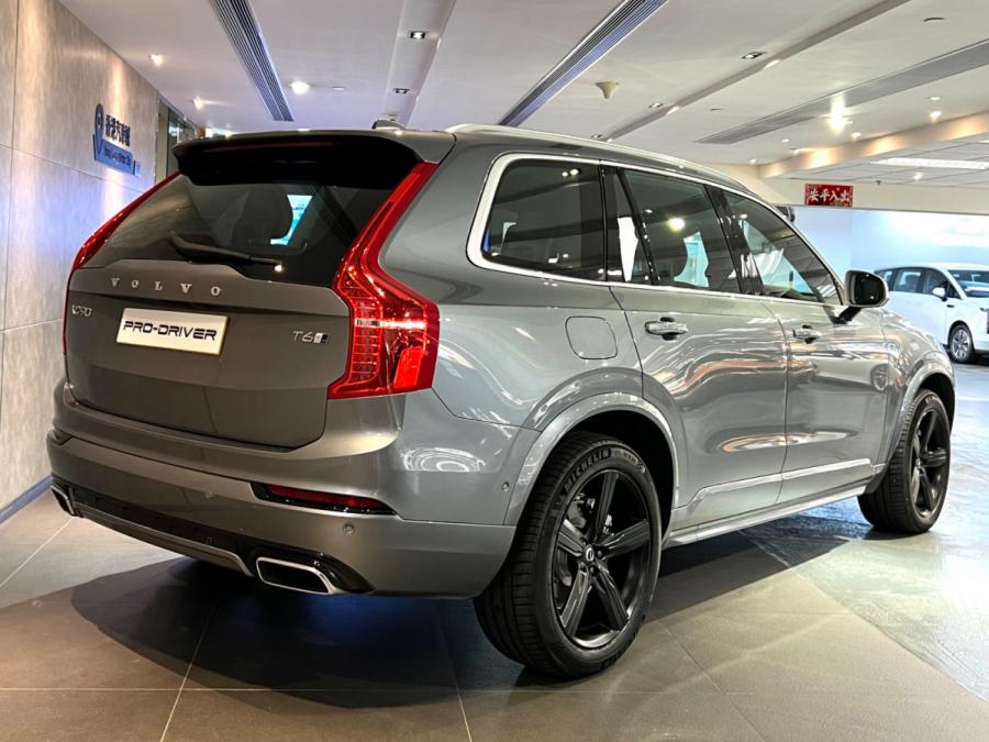 XC90 T6 R-Design - Image 2