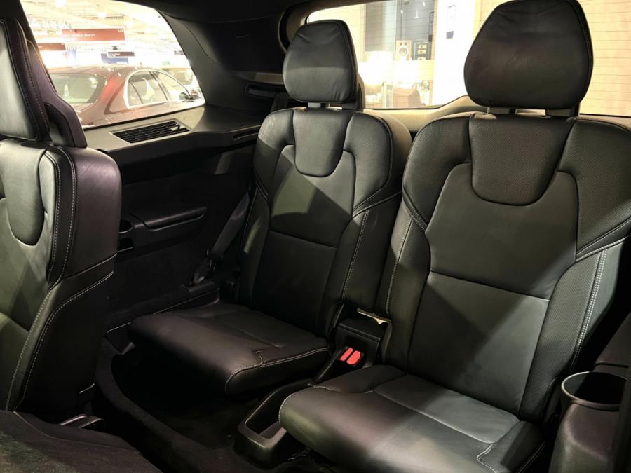 XC90 T6 R-Design - Image 9