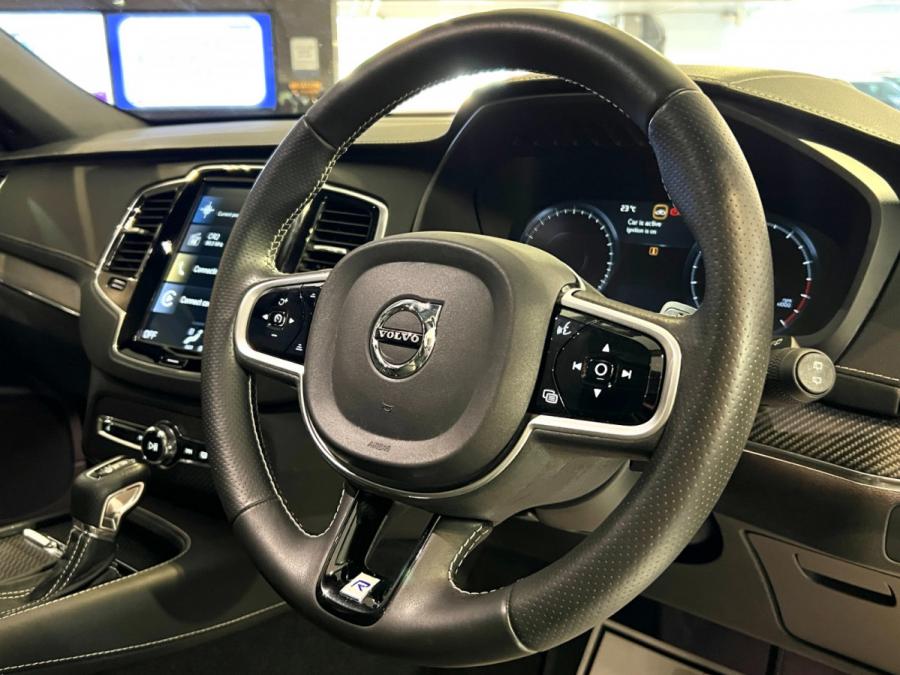 XC90 T6 R-Design - Image 4