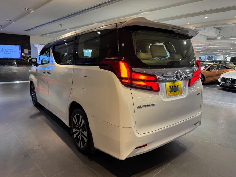 ALPHARD 3.5 GF - Image 3