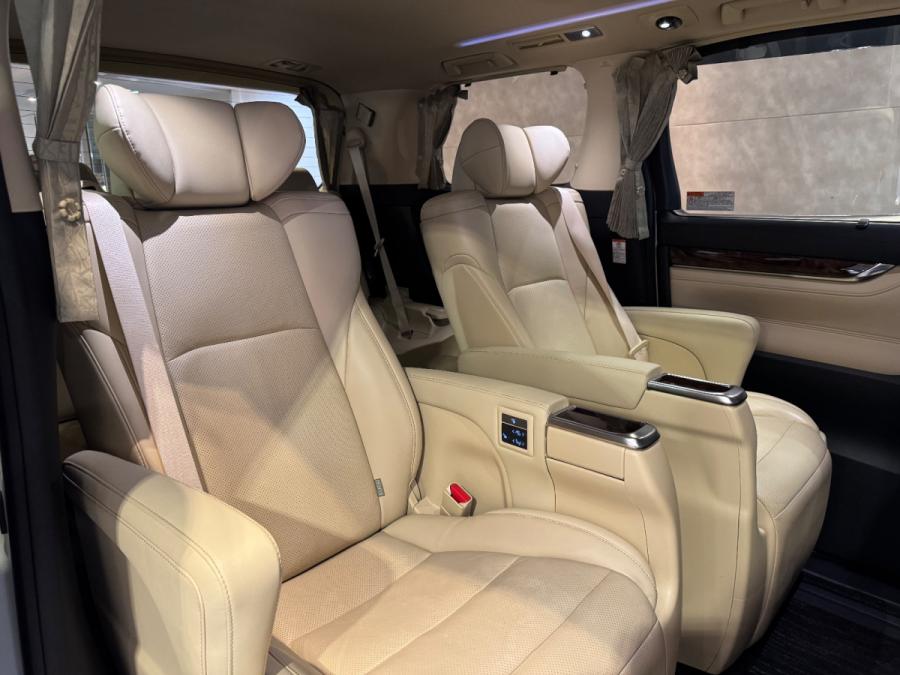 ALPHARD 3.5 GF - Image 5