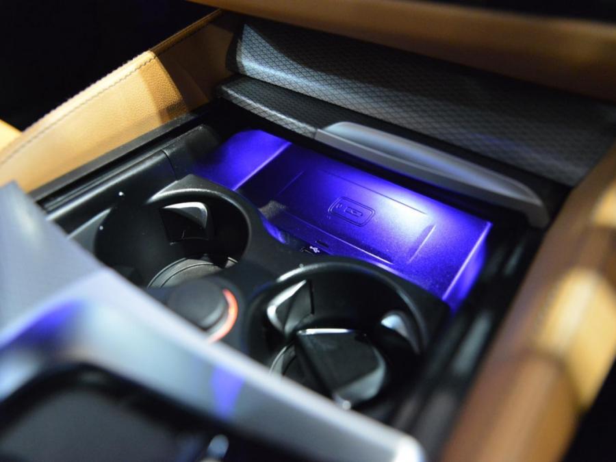 520i M-SPORT - Image 20