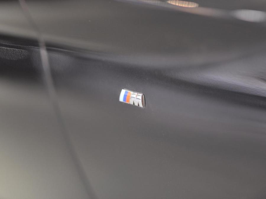 520i M-SPORT - Image 13