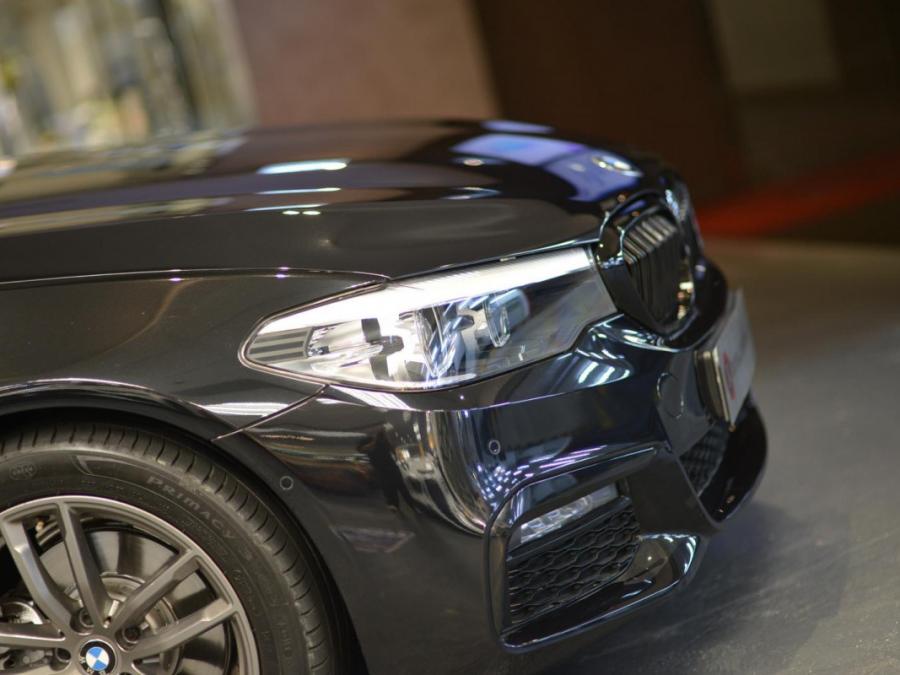 520i M-SPORT - Image 16