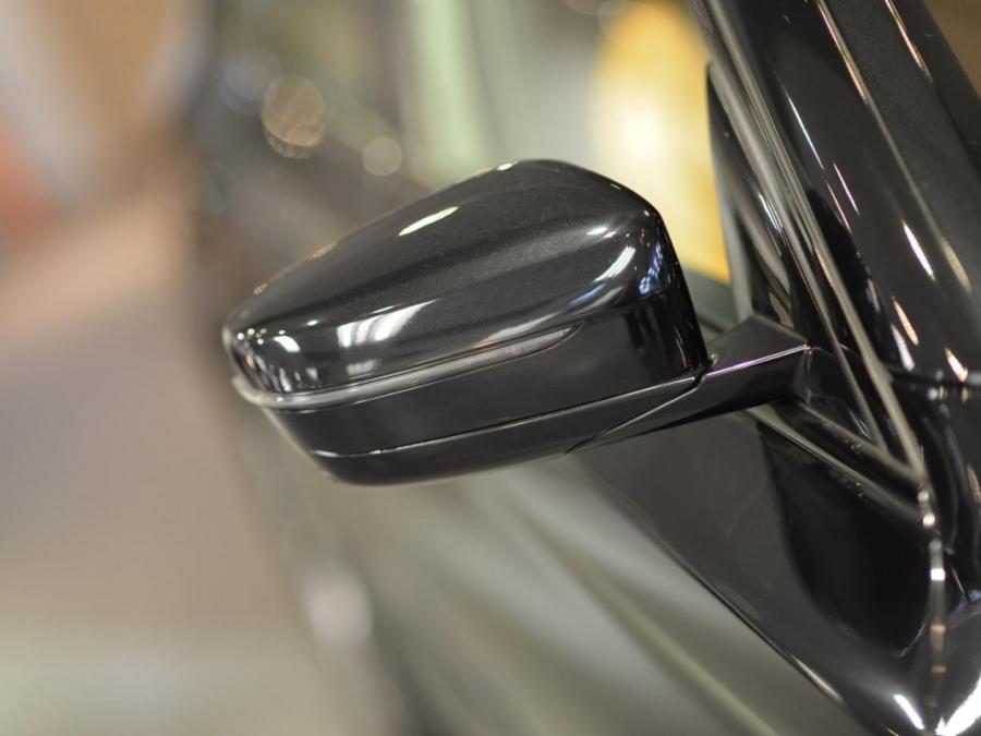 520i M-SPORT - Image 14