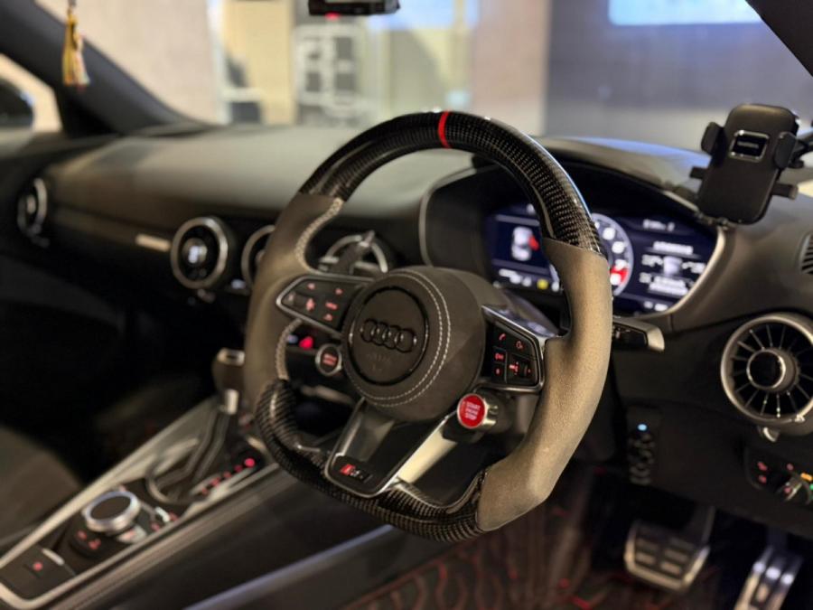 TT RS COUPE QUATTRO - Image 11