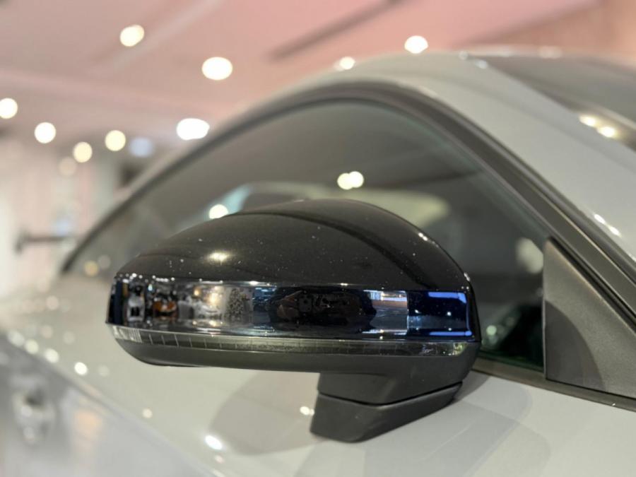 TT RS COUPE QUATTRO - Image 5