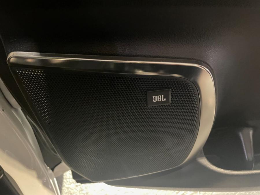 Alphard 2.5 Hybrid SRC - Image 9