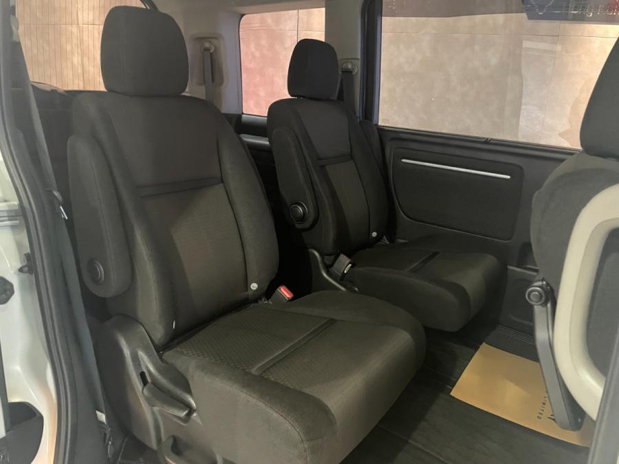 Stepwgn e:HEV Spada - Image 4