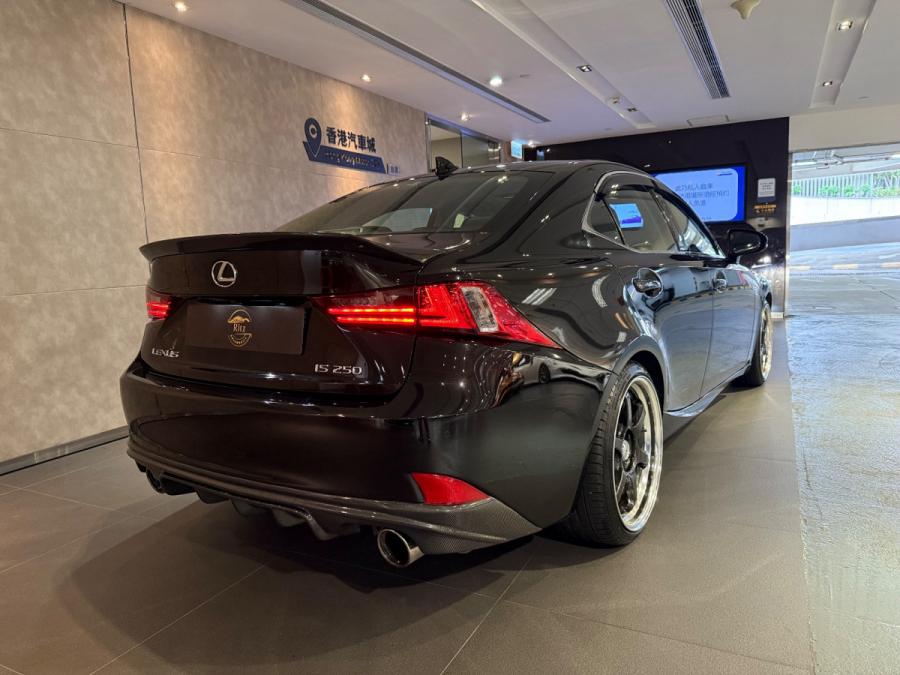 IS250 DELUXE - Image 6