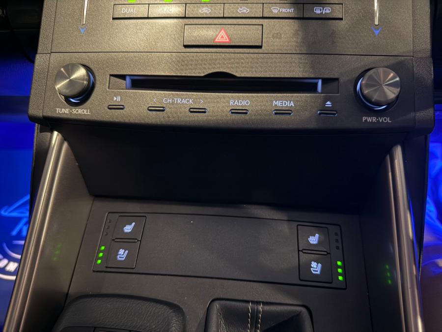 IS250 DELUXE - Image 11