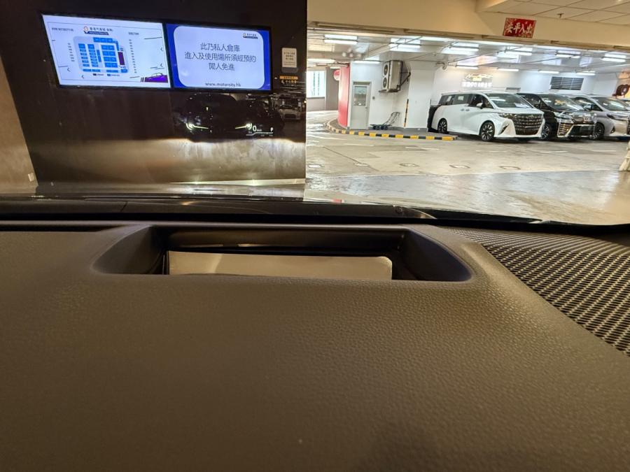 COROLLA TOURING HYBRID WXB - Image 9