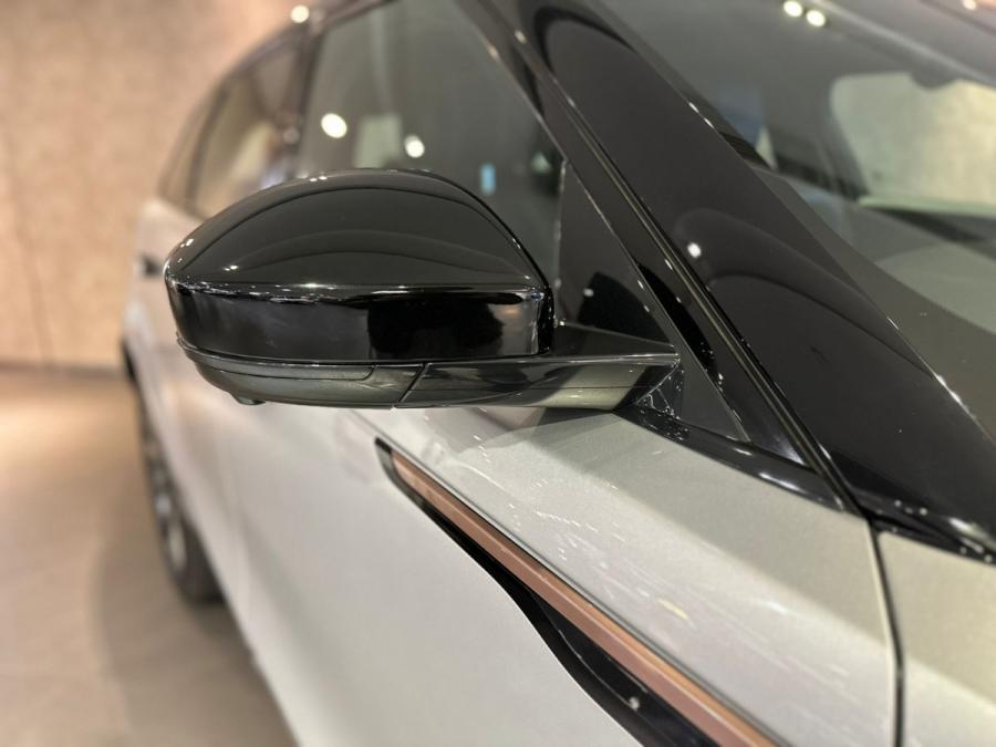 RR VELAR R-DYN SE P380 - Image 6