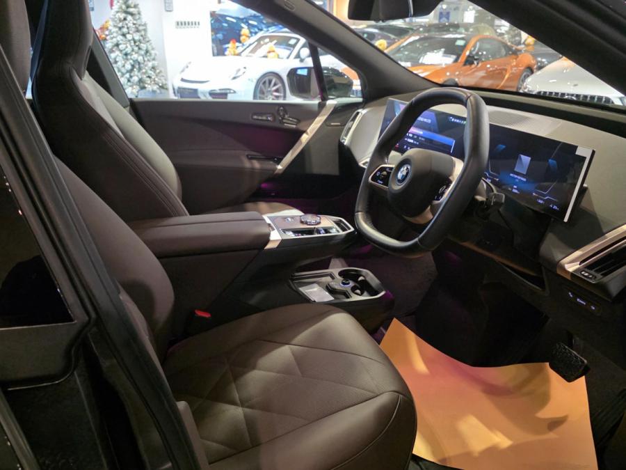 IX XDRIVE40 - Image 4