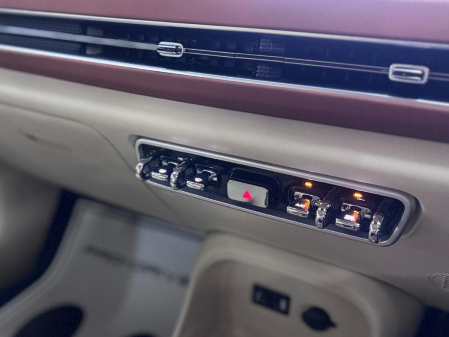 Funky Cat 300 - Image 8