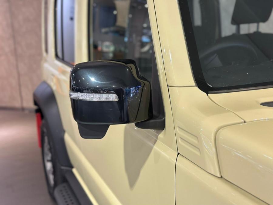 JIMMY 5D 1.5 4WD 4AT - Image 3