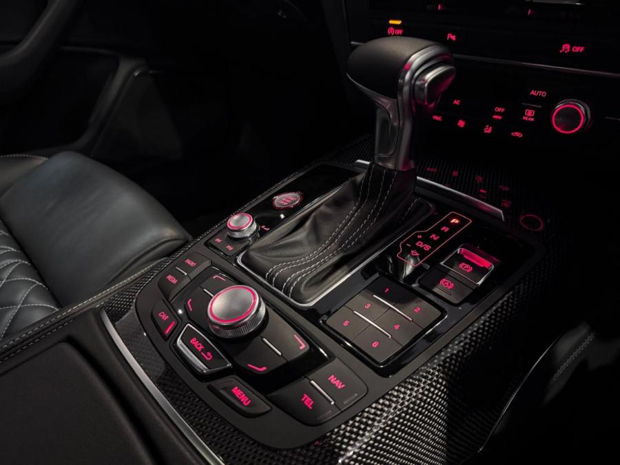 S6 AVANT 4.0 TSFI QUATTRO - Image 7