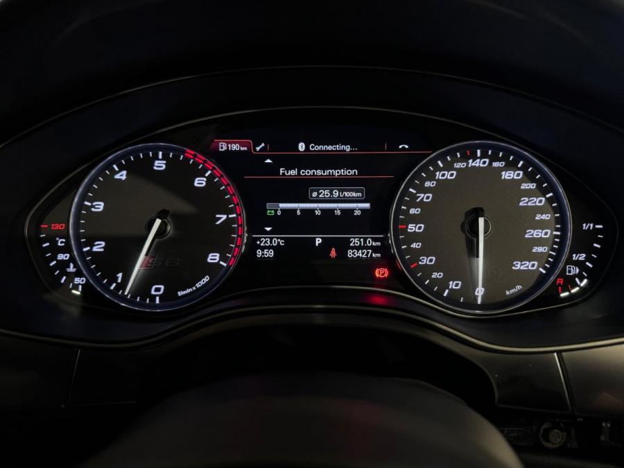 S6 AVANT 4.0 TSFI QUATTRO - Image 6