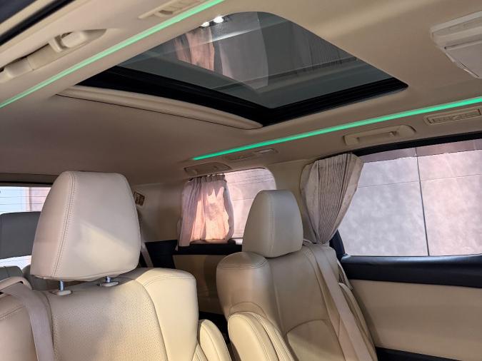 Alphard 2.5X Hybrid - Image 5