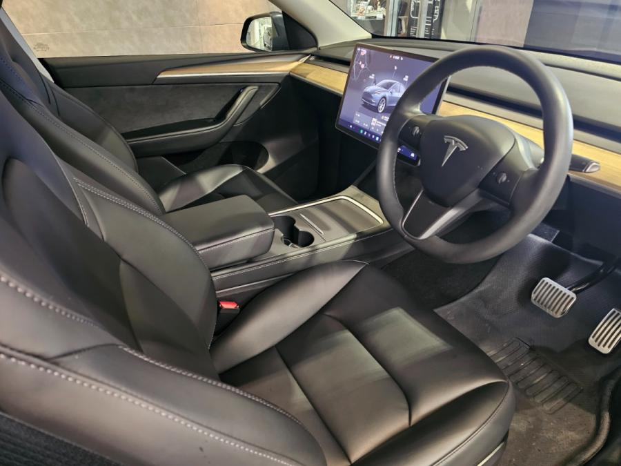 MODEL Y RWD - Image 3