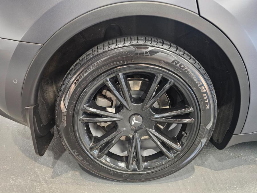 MODEL Y RWD - Image 6