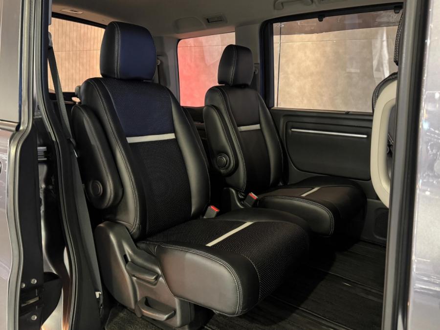 Stepwgn e:HEV Spada - Image 4