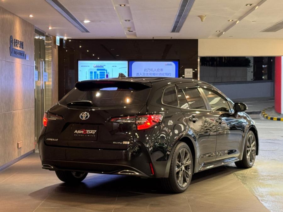 Corolla Touring Hybrid WXB - Image 2