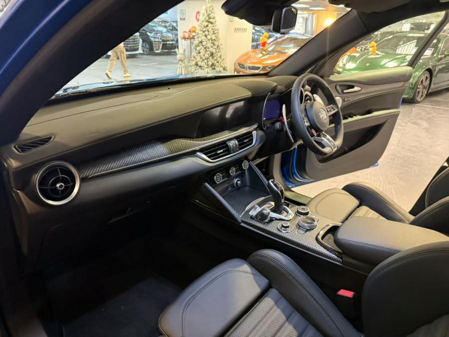 Stelvio Quadrifoglio - Image 7