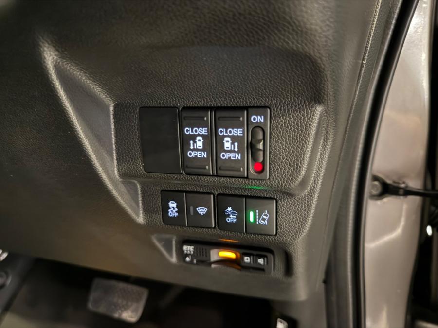 FREED HYBRID EX GB7 FACELIFT - Image 8