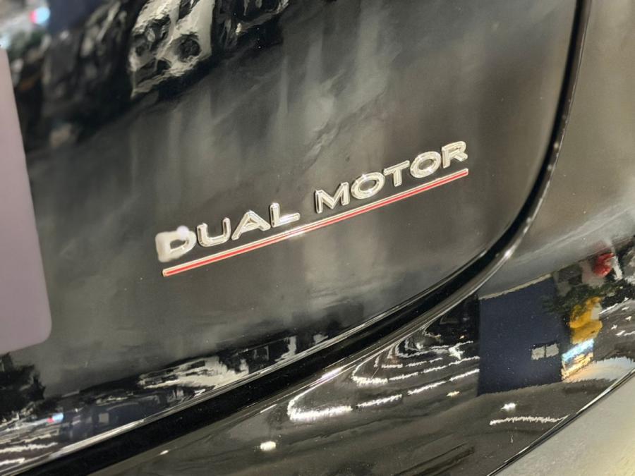 MODEL 3 PERFORMANCE DUAL MOTOR - Image 8