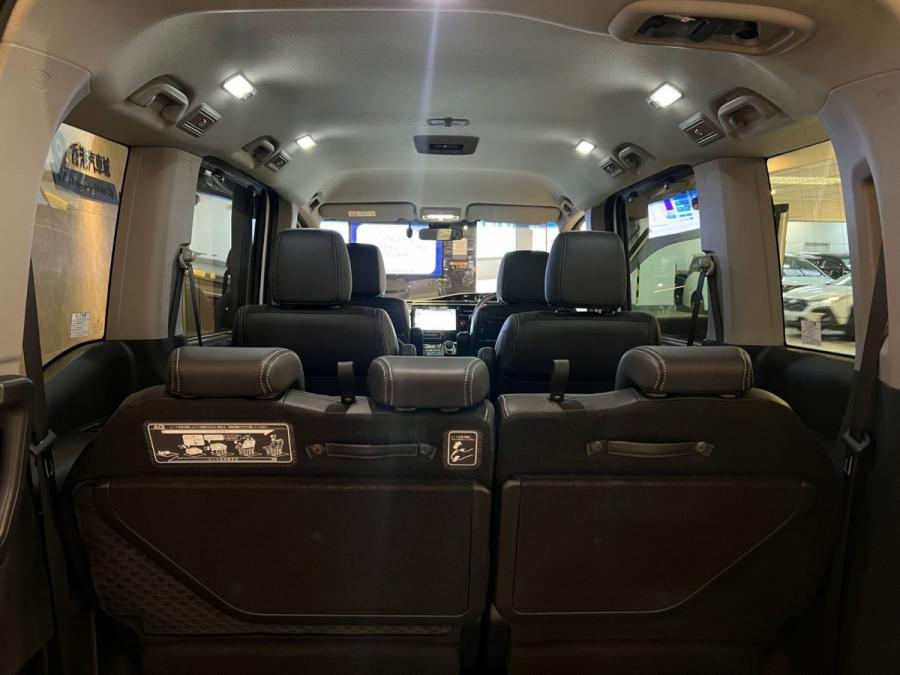 Stepwgn Spada EX e:HEV - Image 8